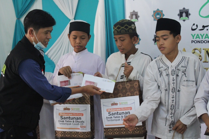 Sedekah anak yatim duafa
